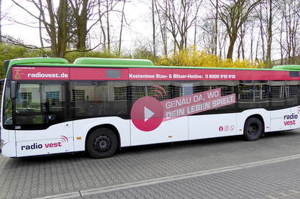 Fahrzeugwerbung Radio Vest bei der Vestischen